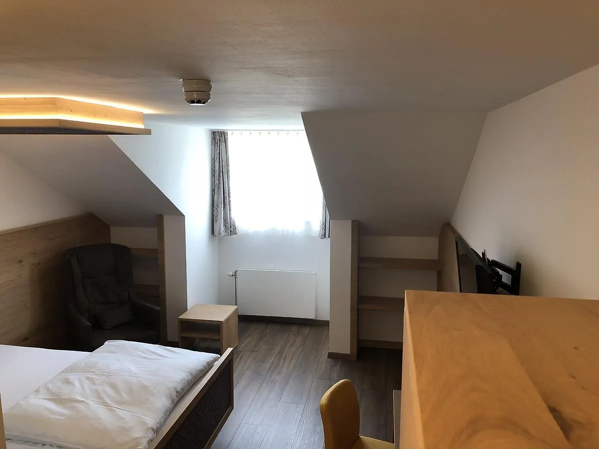 Urlaubshotel Binder contacts